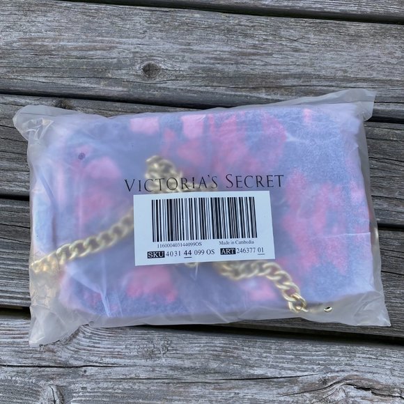 Victoria's Secret Bold Floral Chain Strap Crossbody Bag - Picture 15 of 16